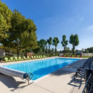 loasis-des-dombes.hotels-rhonealpes.com/