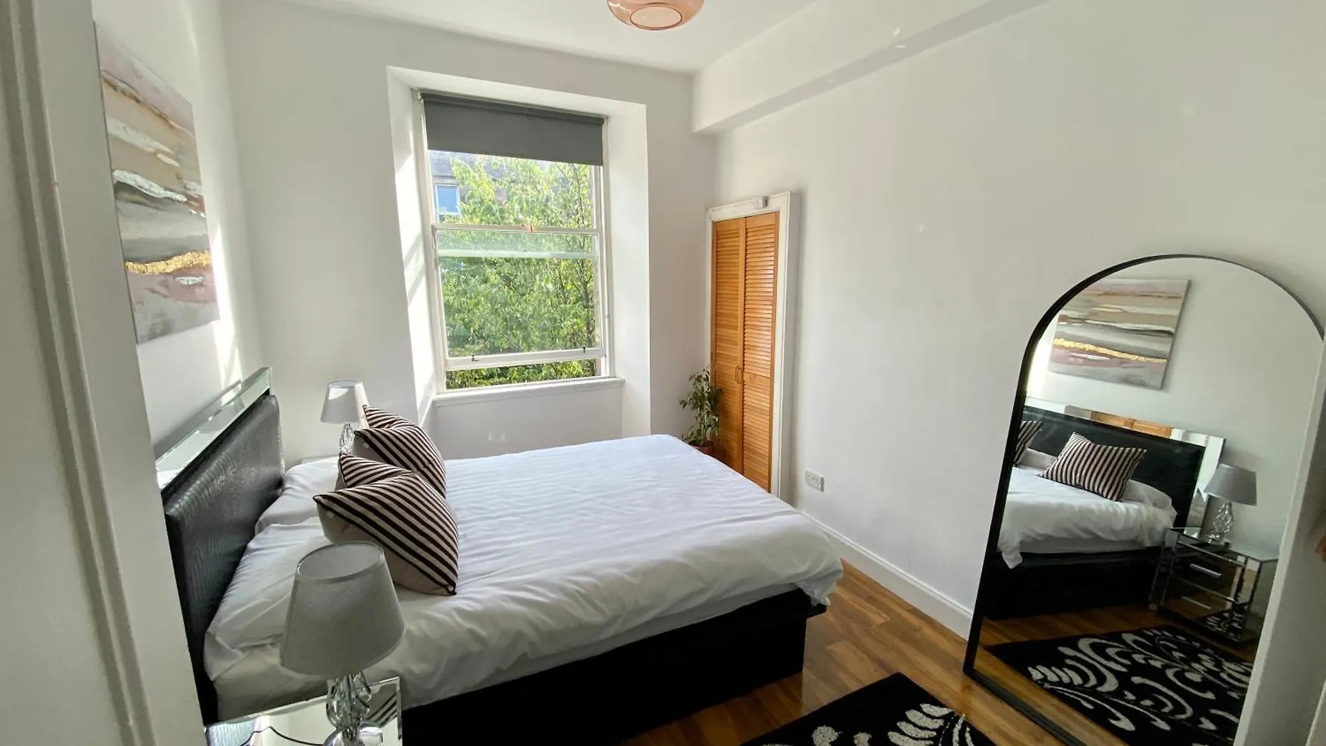 Traveller Award Winner 2024 - Edinburgh Apartment With 3 Beds United Kingdom