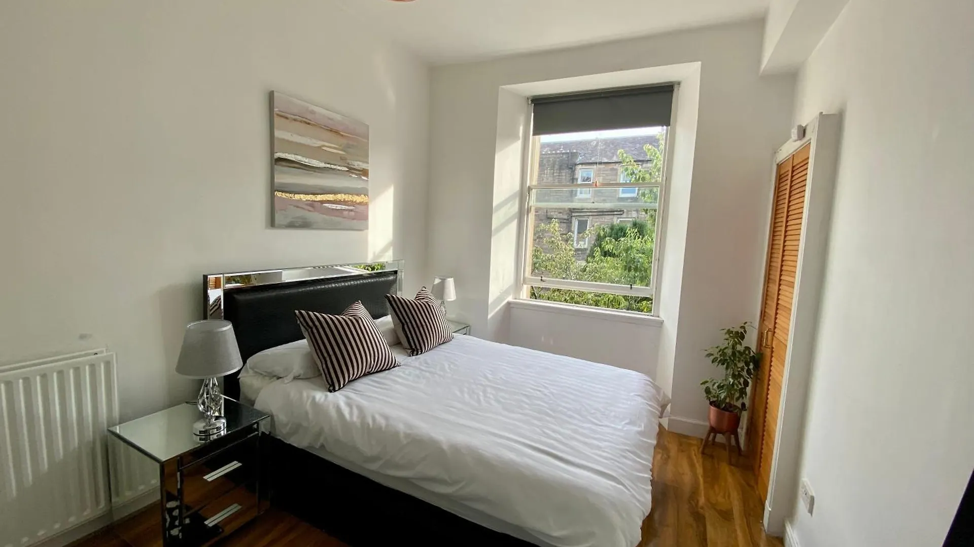 Traveller Award Winner 2024 - Edinburgh Apartment With 3 Beds 0*,